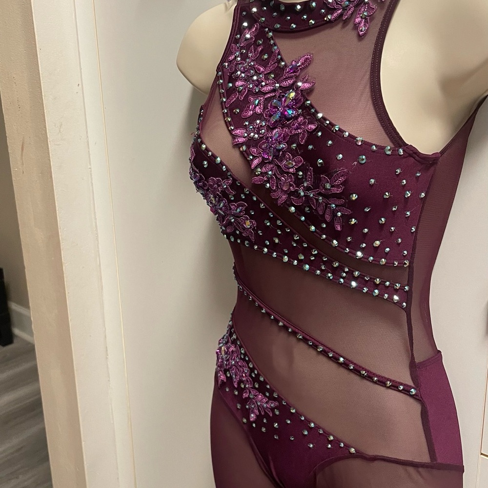 Chic Kids Dance Costume in Deep Purple - Picture 2 of 3